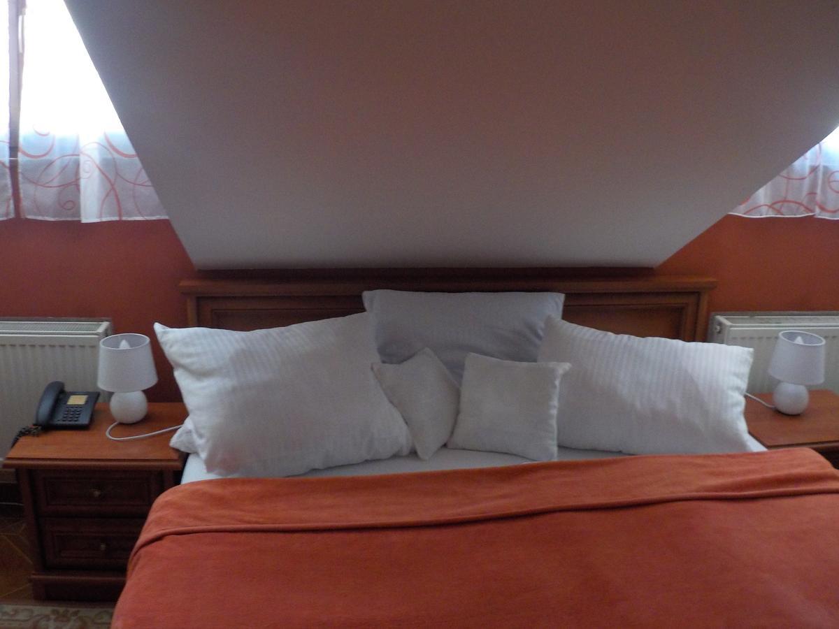 Hotel Krivan Kysucke Nove Mesto 객실 사진
